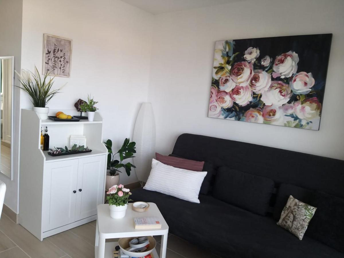 Neu Renoviertes, Huebsches Und Gemuetliches Appartement Mit Balkon Und Meerblick Costa De Antigua Kültér fotó